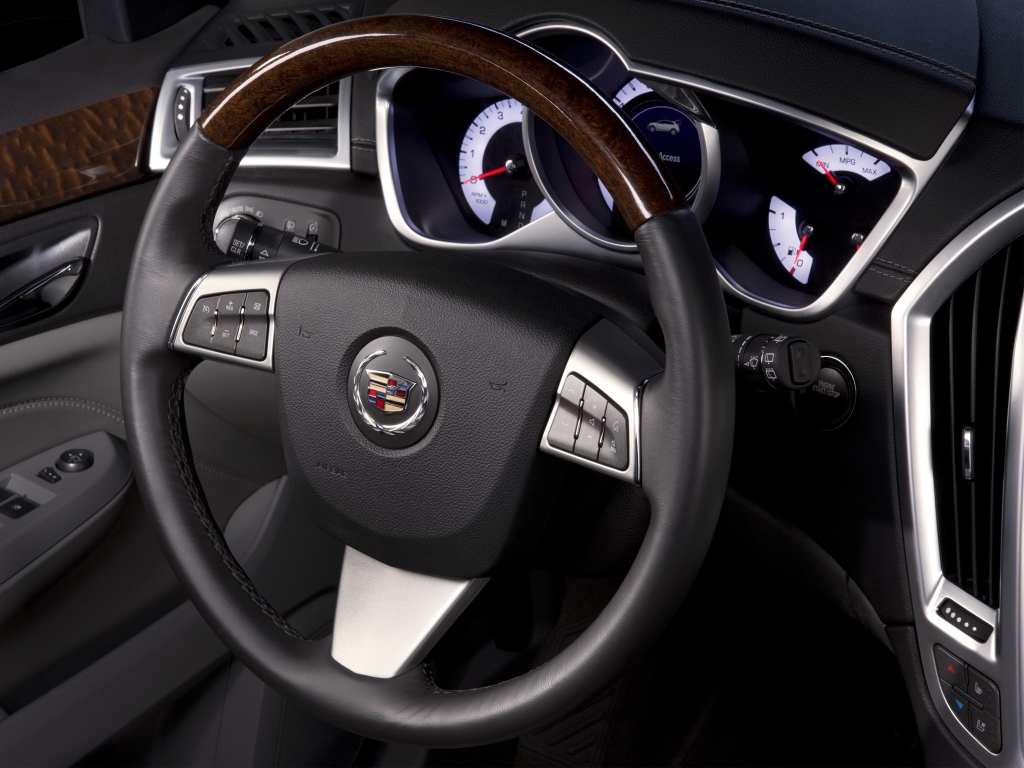 Тест-драйв Cadillac SRX от журнала Автоэлита